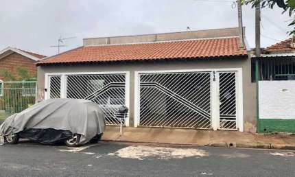 Casa com 3 quartos à venda no Jardim Vitória, Araraquara , 222 m2 por R$ 350.000