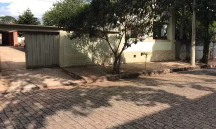 Casa com 3 quartos à venda no Centro, Araraquara , 219 m2 por R$ 650.000