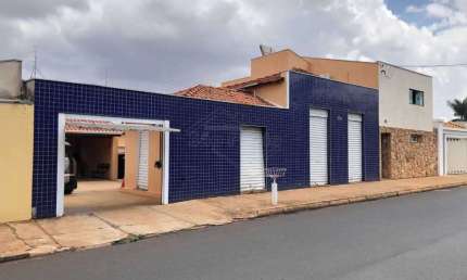 Casa com 3 quartos à venda no Parque Alvorada, Araraquara , 348 m2 por R$ 990.000