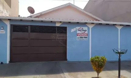 Casa com 2 quartos à venda no Jardim Recanto dos Pássaros, Américo Brasiliense  por R$ 400.000