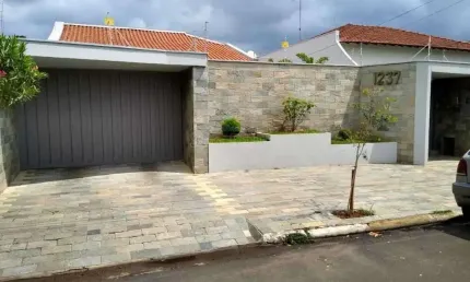 Casa com 3 quartos à venda na Vila Harmonia, Araraquara , 293 m2 por R$ 1.100.000