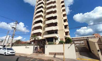 Apartamento com 3 quartos à venda no Centro, Araraquara , 139 m2 por R$ 580.000
