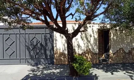Casa com 3 quartos à venda na Vila Melhado, Araraquara , 174 m2 por R$ 315.000