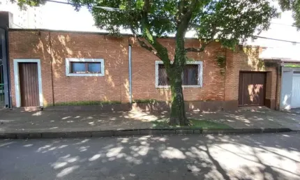 Casa com 3 quartos à venda no Centro, Araraquara , 164 m2 por R$ 400.000