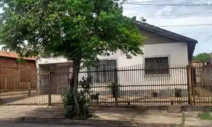 Casa com 2 quartos à venda no Jardim Imperador, Araraquara , 147 m2 por R$ 250.000