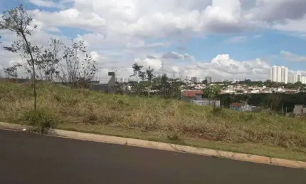 Terreno à venda no Residencial Ravena, Araraquara  por R$ 120.000