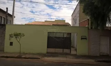 Casa com 2 quartos à venda no Jardim Maria Luiza, Araraquara , 71 m2 por R$ 200.000