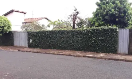 Terreno à venda na Vila José Bonifácio, Araraquara  por R$ 300.000