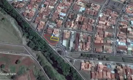 Terreno à venda na Vila Melhado, Araraquara  por R$ 130.000