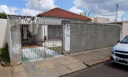 Casa com 2 quartos à venda no Centro, Araraquara , 135 m2 por R$ 300.000