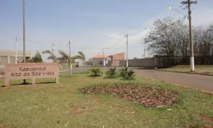 Terreno em condomínio fechado à venda no Residencial Alto da Boa Vista, Araraquara  por R$ 110.000