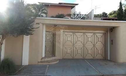 Casa com 3 quartos à venda no Jardim dos Ipês, Araraquara , 443 m2 por R$ 880.000