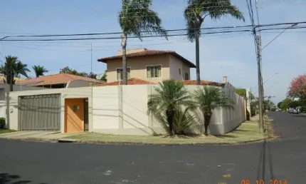 Casa com 3 quartos à venda na Vila Harmonia, Araraquara , 321 m2 por R$ 1.100.000