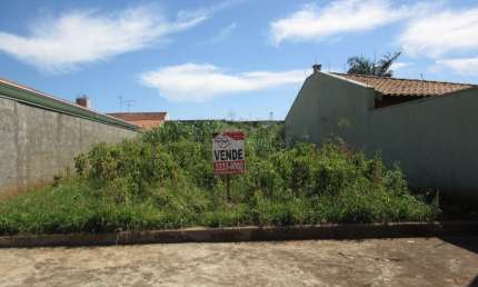 Terreno à venda no Jardim Universal, Araraquara  por R$ 160.000