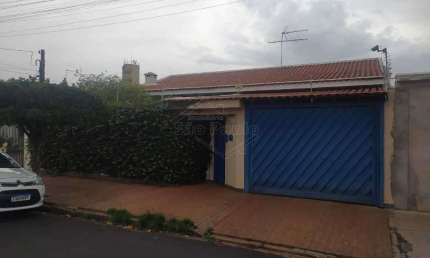 Casa com 3 quartos à venda no Jardim Universal, Araraquara , 269 m2 por R$ 680.000