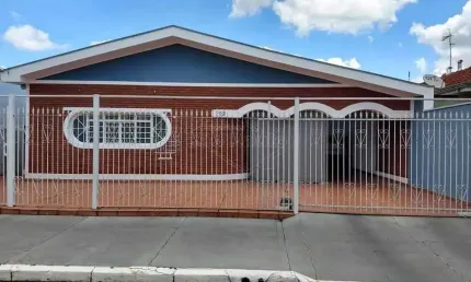 Casa com 3 quartos à venda no Jardim Floridiana (Vila Xavier), Araraquara , 217 m2 por R$ 535.000