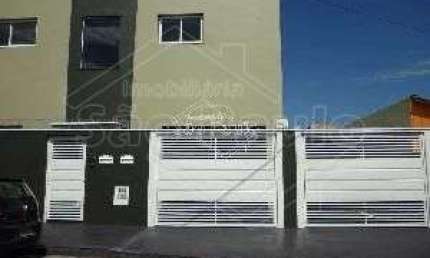 Casa com 2 quartos para alugar no Jardim Santa Terezinha, Américo Brasiliense  por R$ 900