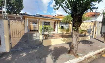 Casa com 4 quartos para alugar na Vila Nossa Senhora do Carmo, Araraquara , 163 m2 por R$ 1.600