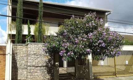 Casa com 3 quartos à venda na Vila José Bonifácio, Araraquara , 347 m2 por R$ 903.000