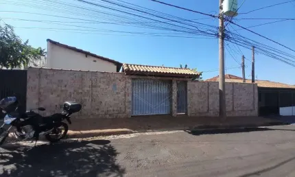 Casa com 1 quarto à venda no Jardim do Carmo, Araraquara , 94 m2 por R$ 400.000