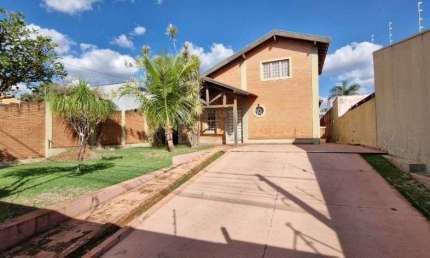 Casa com 2 quartos à venda no Jardim Morumbi, Araraquara , 132 m2 por R$ 450.000