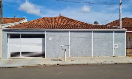 Casa com 4 quartos à venda na Vila Xavier (Vila Xavier), Araraquara , 212 m2 por R$ 495.000