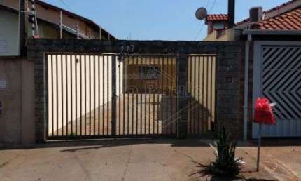 Casa com 2 quartos à venda no Jardim Residencial Itália, Araraquara , 128 m2 por R$ 245.000