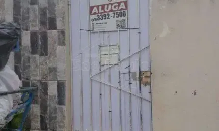 Casa com 2 quartos para alugar no Jardim Santa Terezinha, Américo Brasiliense , 66 m2 por R$ 650