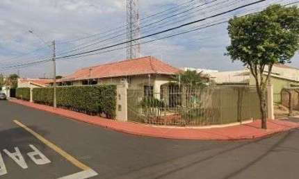 Casa com 3 quartos à venda na Vila Xavier (Vila Xavier), Araraquara , 238 m2 por R$ 800.000
