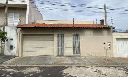 Casa com 4 quartos à venda no Jardim dos Oitis, Araraquara , 180 m2 por R$ 345.000