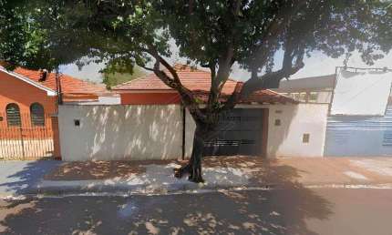 Casa com 3 quartos à venda na Vila Santana, Araraquara , 220 m2 por R$ 450.000