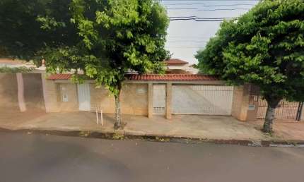 Casa com 3 quartos à venda na Vila Nossa Senhora do Carmo, Araraquara , 400 m2 por R$ 900.000