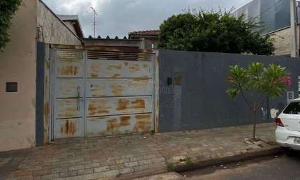 Casa com 3 quartos à venda na Vila Xavier (Vila Xavier), Araraquara , 264 m2 por R$ 670.000