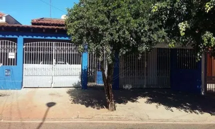 Casa com 3 quartos à venda no Jardim Cruzeiro do Sul I e II, Araraquara , 193 m2 por R$ 210.000