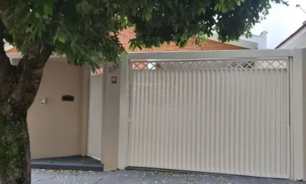 Casa com 3 quartos à venda na Vila Harmonia, Araraquara , 259 m2 por R$ 680.000