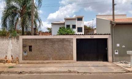 Casa com 2 quartos à venda no Jardim Victório Antônio de Santi II, Araraquara , 90 m2 por R$ 180.000