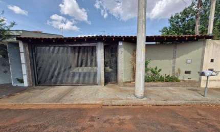 Casa com 3 quartos à venda no Jardim Panorama, Araraquara , 259 m2 por R$ 550.000