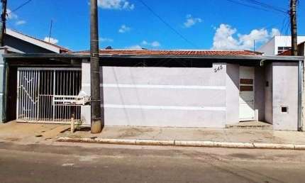 Casa com 5 quartos à venda no Centro, Américo Brasiliense , 309 m2 por R$ 480.000