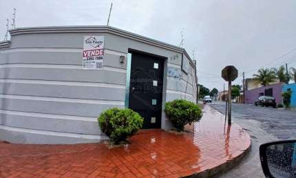 Casa à venda no Centro, Américo Brasiliense , 174 m2 por R$ 750.000