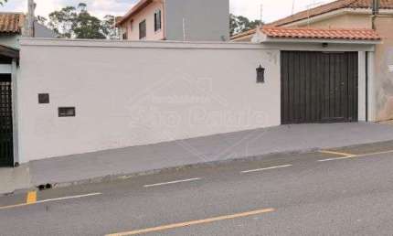 Casa com 2 quartos à venda no Jardim Santa Júlia (Vila Xavier), Araraquara , 131 m2 por R$ 399.000