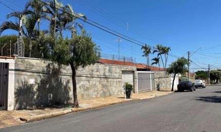 Casa com 4 quartos à venda na Vila José Bonifácio, Araraquara , 363 m2 por R$ 1.300.000