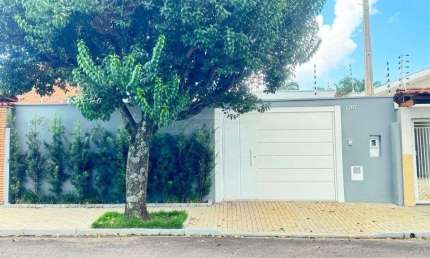 Casa com 3 quartos à venda no Jardim Tabapuã (Vila Xavier), Araraquara , 124 m2 por R$ 580.000