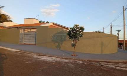 Casa com 2 quartos à venda no Jardim Universal, Araraquara , 108 m2 por R$ 400.000