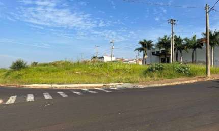 Terreno à venda no Parque Igaçaba, Araraquara  por R$ 500.000