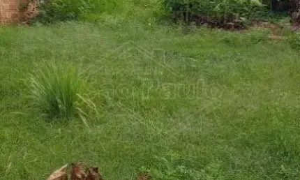 Terreno à venda no Jardim Residencial Água Branca, Araraquara  por R$ 100.000