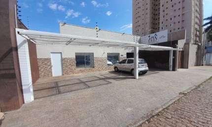 Prédio com 4 salas para alugar no Centro, Araraquara , 242 m2 por R$ 6.500