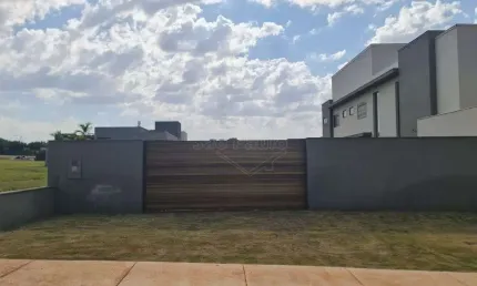 Terreno em condomínio fechado à venda na Quinta Das Laranjeiras, Araraquara  por R$ 620.000
