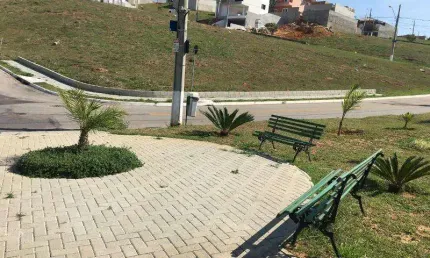TERRENO DE 343,99M² NO CONDOMINIO RESIDENCIAL MANTIQUEIRA