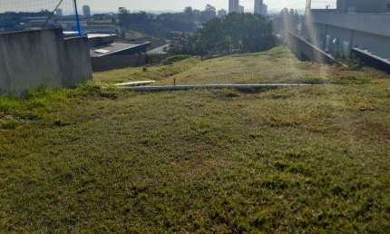 TERRENO DE 1.000M² NO CONDOMÍNIO FECHADO MIRANTE DO VALE