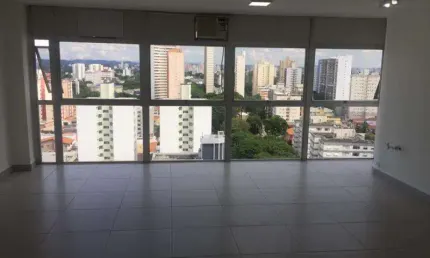 SALA COMERCIAL PARA  VENDER  NO MARKET CENTER: 50M²